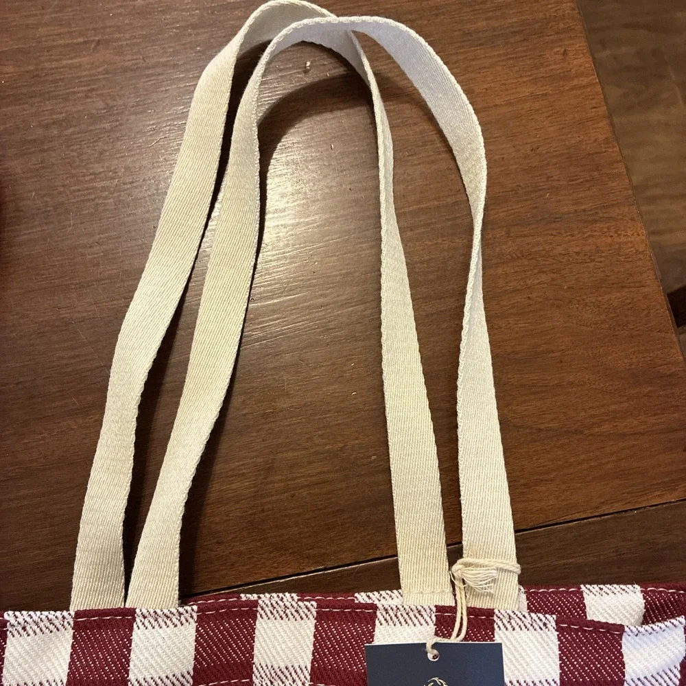 Universal Thread lot four